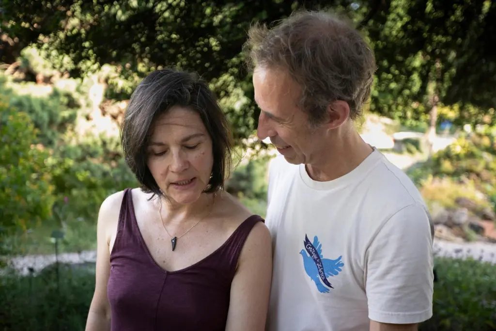 Barbara et Vincent en conversation